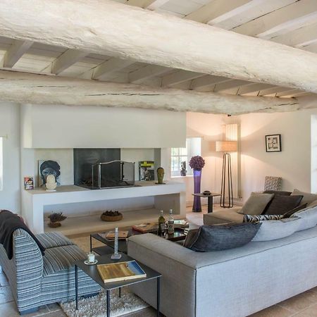Domaine De Fontbelle Bed and Breakfast Graveson Εξωτερικό φωτογραφία