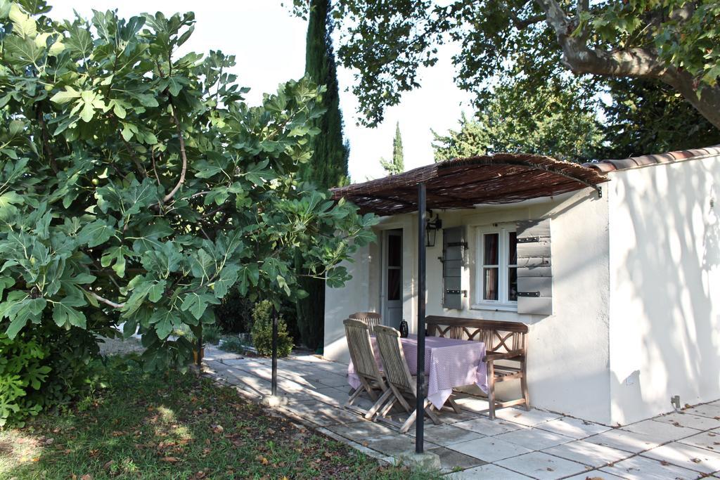 Domaine De Fontbelle Bed and Breakfast Graveson Εξωτερικό φωτογραφία