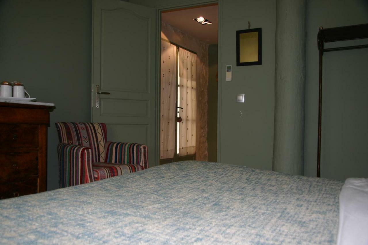 Domaine De Fontbelle Bed and Breakfast Graveson Εξωτερικό φωτογραφία