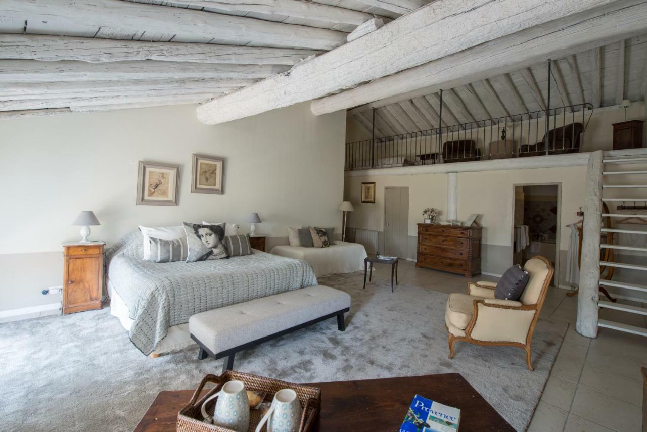 Domaine De Fontbelle Bed and Breakfast Graveson Εξωτερικό φωτογραφία